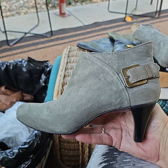 Cole Haan Gray Suede Buckle Zip Heels Booties Size 6B narrow - Picture 14 of 15
